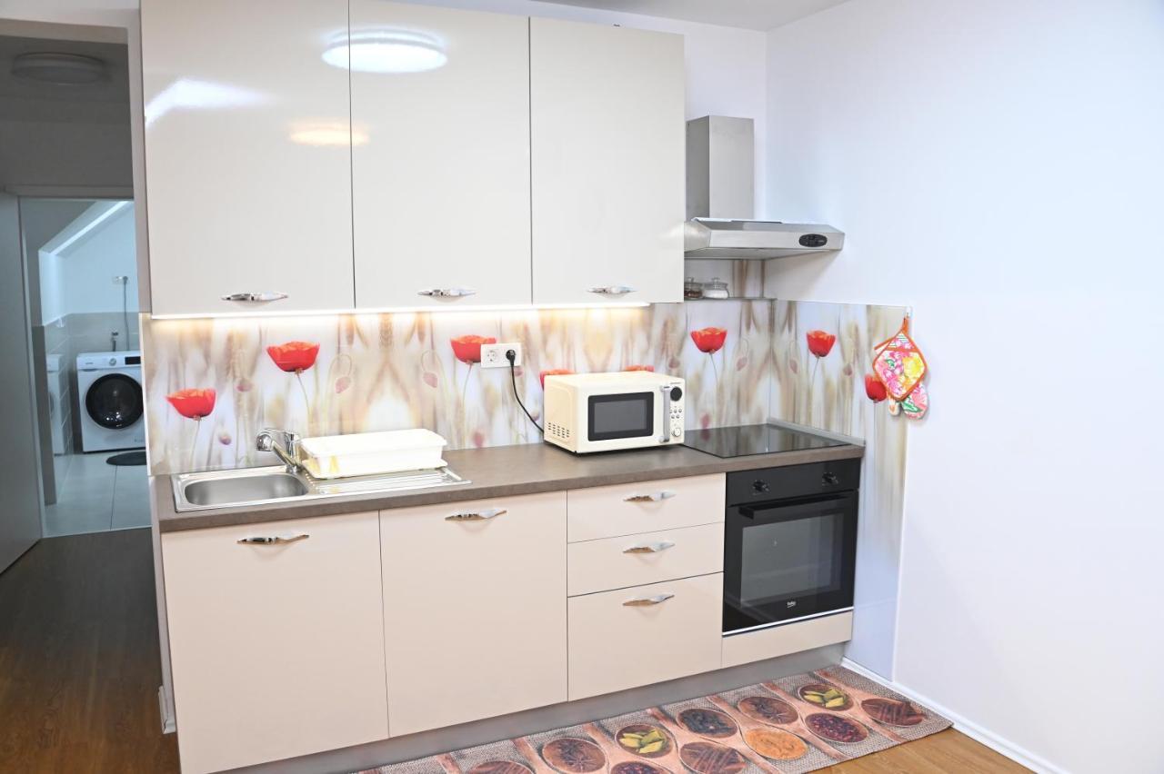 Apartments Mak Моравске-Топлице Екстериор снимка