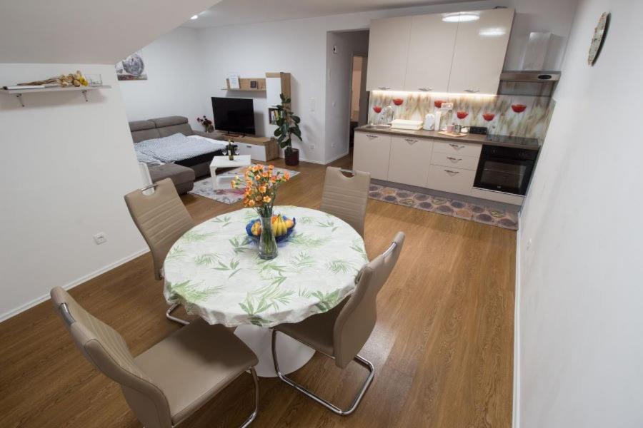 Apartments Mak Моравске-Топлице Екстериор снимка